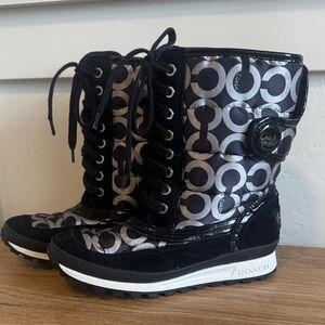 Coach DOREAN Monogram Women’s Black and Gray Nylon Suede Winter Boots Size 6.5